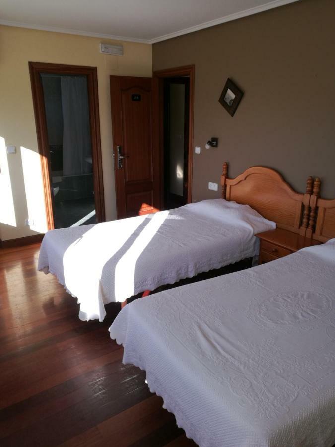 Hospedaje Valle De ลีเอนโด ภายนอก รูปภาพ